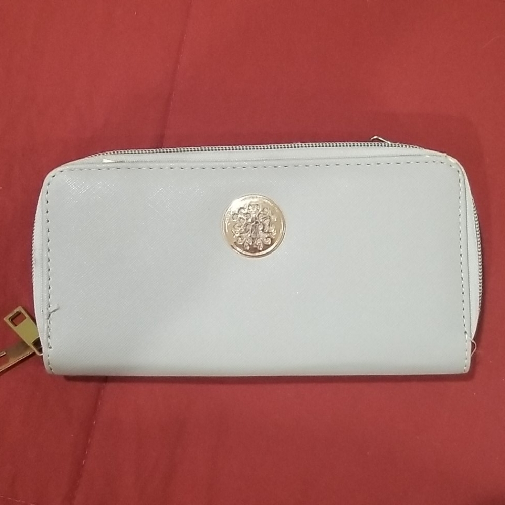 Wallet clutch